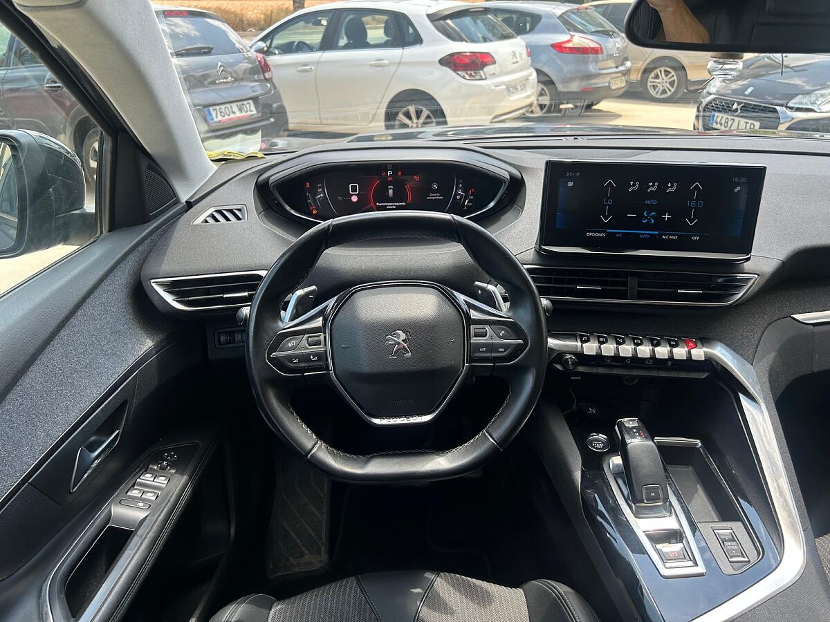 PEUGEOT 3008 ALLURE 1.5 HDI AUTO SPANISH LHD IN SPAIN 84000 MILES STUNNING 2022